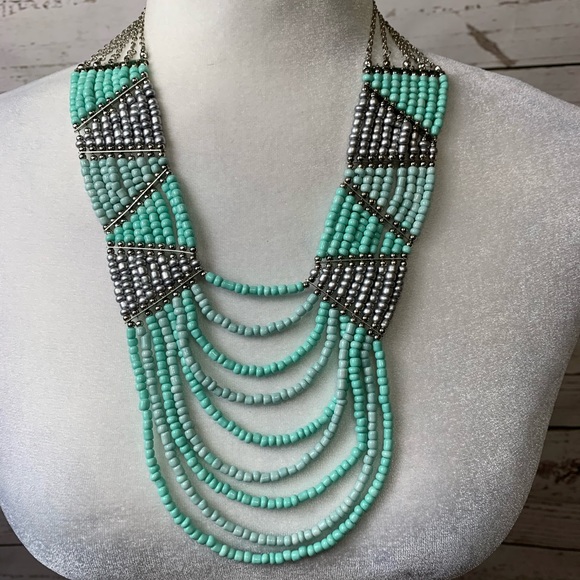 EUC Turquoise & Silver Tiered Beaded Necklace - Picture 1 of 1